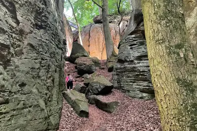 Wandern im Müllerthal mit Hund: Felsentouren in der Kleinen Luxemburger Schweiz